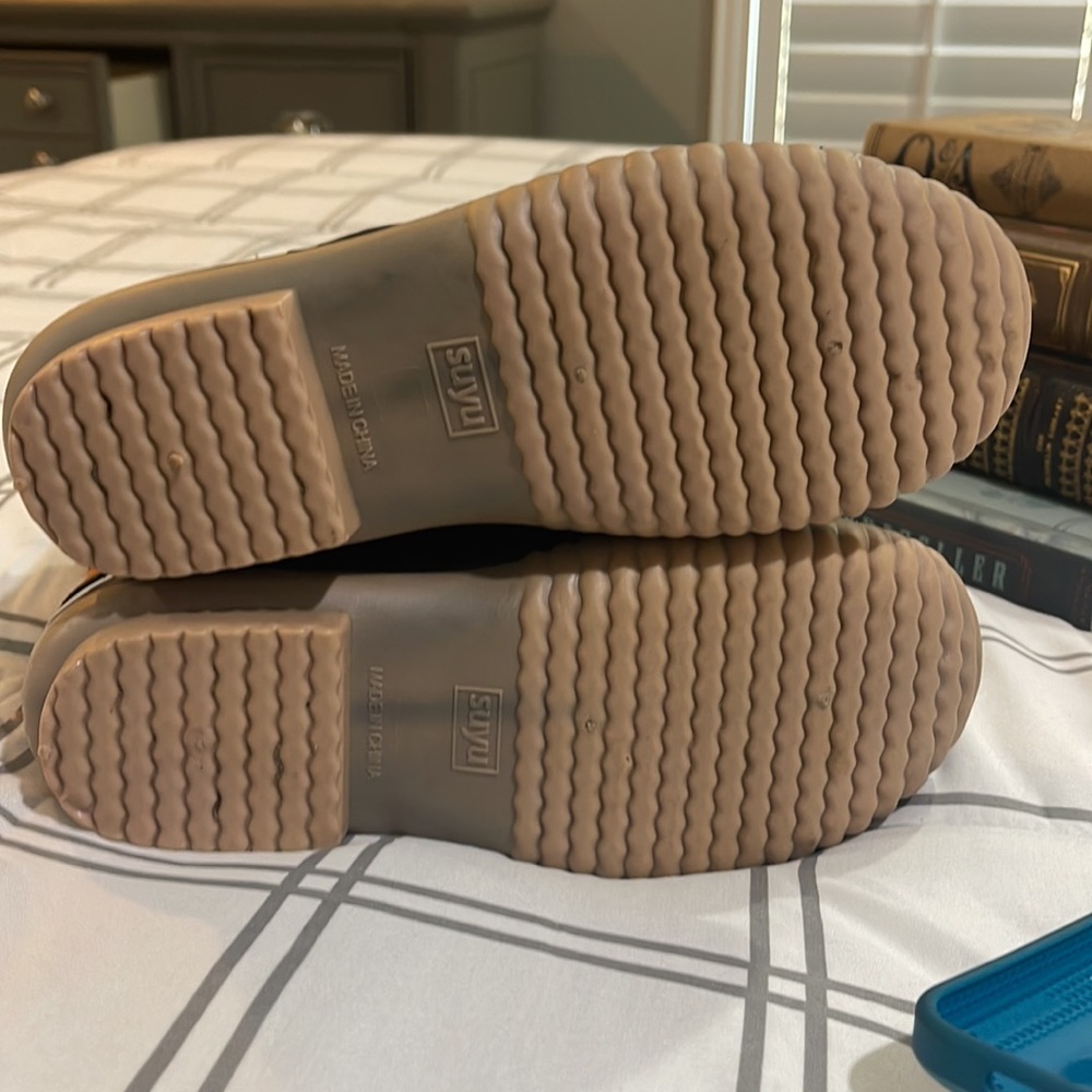 Rubber Boot With Suede Leopard Print - image 4